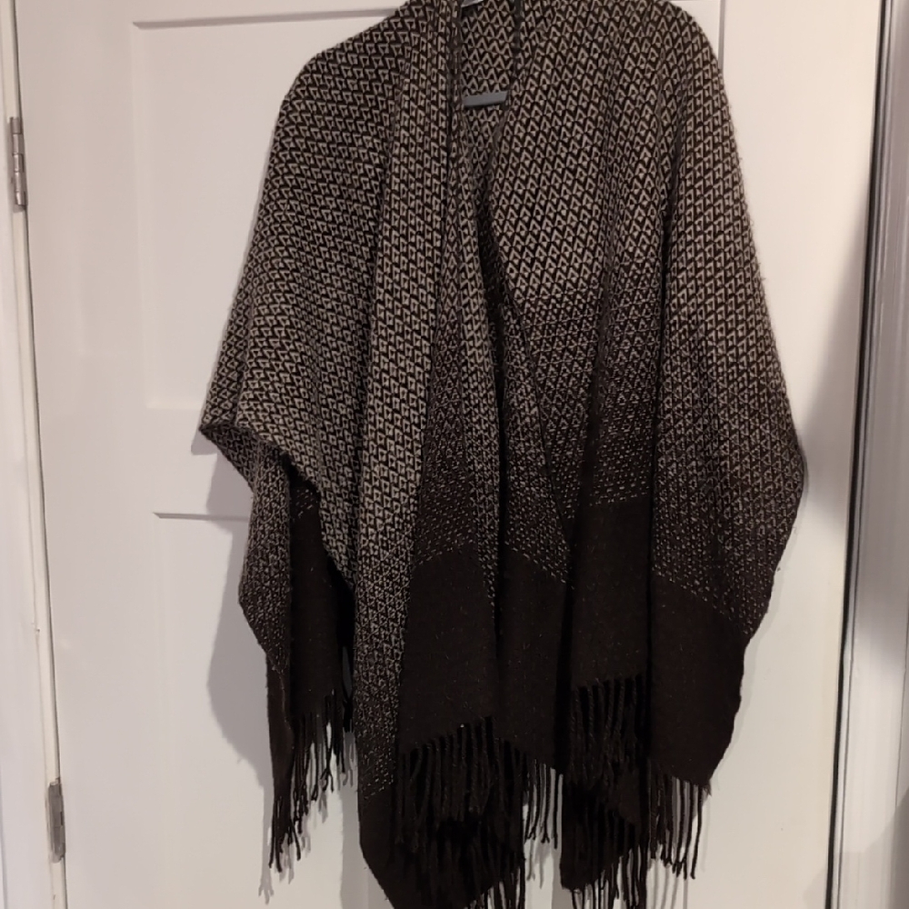 Brown and Cream Patterned Shawl with Fringe
